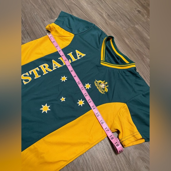 Australia green and yellow soccer jersey - Picture 5 of 5